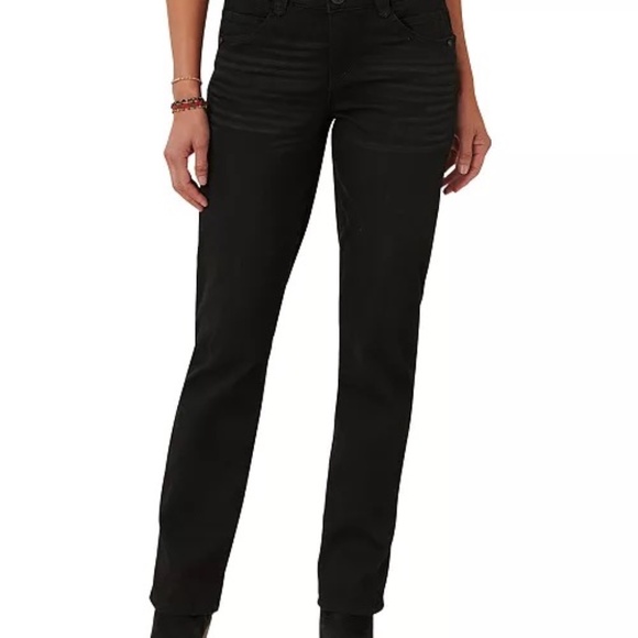 Wit & Wisdom Denim - Black Wit & Wisdom jeans with ab solution.